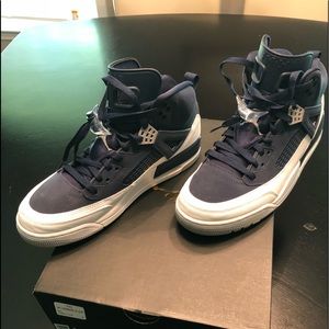 Jordan spike size 11